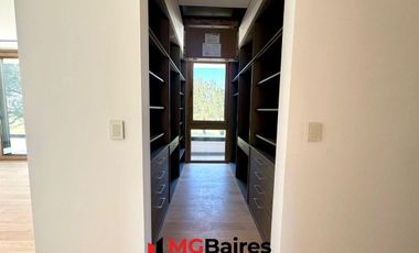 Casa a estrenar en venta en Saint Thomas Este-Oeste