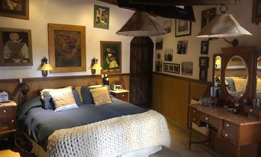 Casa rural con alma de finca. a 4 km de la capital. Mendoza. Rivadavia. terreno 8000 m2