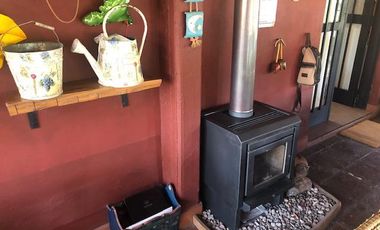 Casa rural con alma de finca. a 4 km de la capital. Mendoza. Rivadavia. terreno 8000 m2