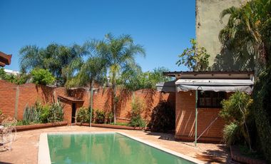 Venta Casa 8 ambientes en Posadas