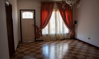 Venta Casa 8 ambientes en Posadas