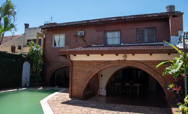Venta Casa 8 ambientes en Posadas