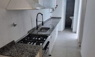 ALQUILER CASA 1 DORMITORIO CON PATIO