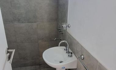 ALQUILER CASA 1 DORMITORIO CON PATIO