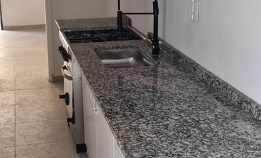 ALQUILER CASA 1 DORMITORIO CON PATIO