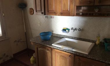 SANTILLI - E. ZEBALLOS 130 - Temperley Este