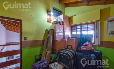 Casa 5 ambientes en 2 plantas Ramos mejia Excelente ubicacion