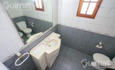 Casa 5 ambientes en 2 plantas Ramos mejia Excelente ubicacion