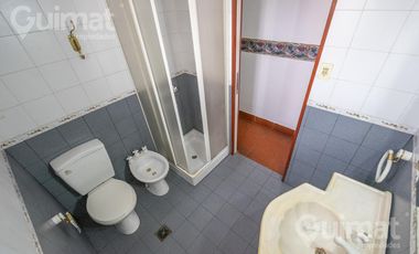Casa 5 ambientes en 2 plantas Ramos mejia Excelente ubicacion