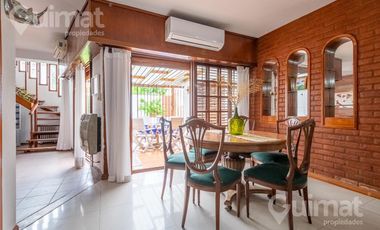 Casa 5 ambientes en 2 plantas Ramos mejia Excelente ubicacion