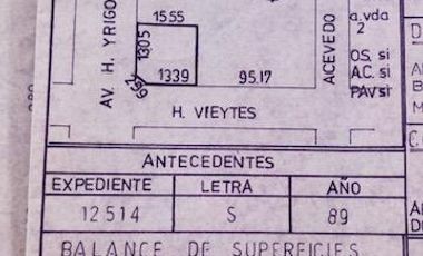 Edificio Comercial en  Avenida Hipólito Yrigoyen