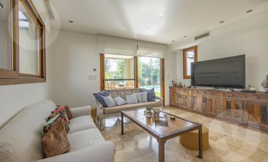 Casa en venta - Barrio Saint Thomas Este, Canning