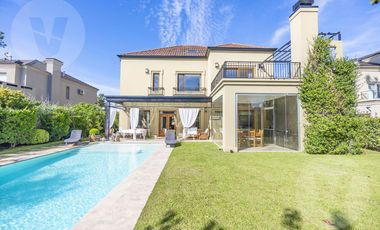 Casa en venta - Barrio Saint Thomas Este, Canning