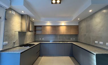 VENTA casa remodelada 5 ambientes en Velez Sarsfield al 6500