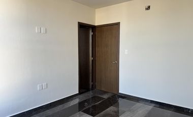 CASA CON ALBERCA Y 4 HAB. EN VENTA EN PUNTA TIBURÓN