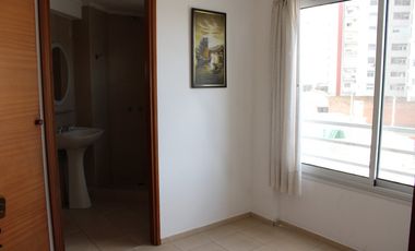 AVDA DEL HUERTO  1115.  Piso exclusivo vista al rio. Amenities. Cochera.