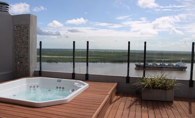 AVDA DEL HUERTO  1115.  Piso exclusivo vista al rio. Amenities. Cochera.