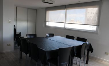 AVDA DEL HUERTO  1115.  Piso exclusivo vista al rio. Amenities. Cochera.