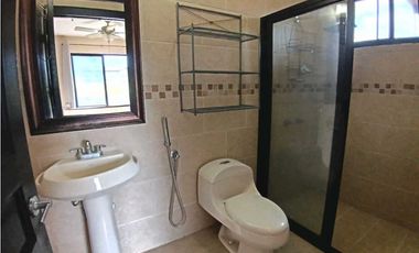 VENDO CASA 3HAB/4BA BOQUETE
