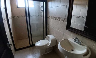 VENDO CASA 3HAB/4BA BOQUETE