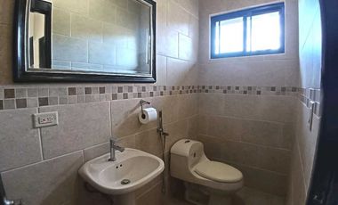 VENDO CASA 3HAB/4BA BOQUETE