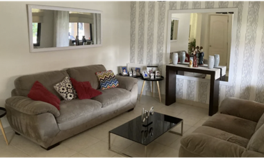 SE VENDE CASA EN VERSALLES CON  3 HABITACIONES 331M 2 PARKING TERRAZA