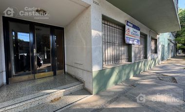 Depto. 3 Amb. en PB, al Frente con Patio