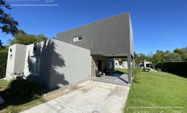 Casa Quinta en venta en El Pato Calle 527