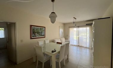 Casa en venta/ alquiler en Santa Catalina