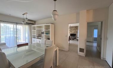 Casa en venta/ alquiler en Santa Catalina