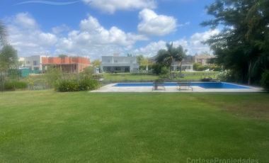 Casa en venta/ alquiler en Santa Catalina