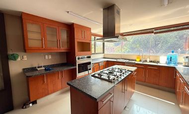 Casa en Renta Bosques de Las Lomas, Ahuehuetes Norte