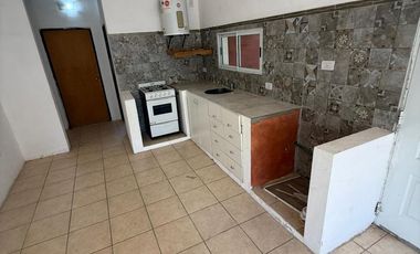 Casa en Alquiler - Barrio  Los Pinos - Exaltacion de la Cruz