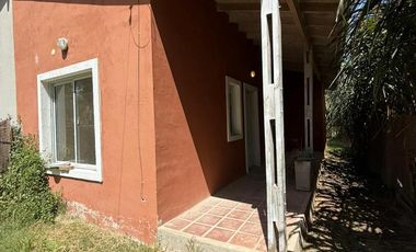 Casa en Alquiler - Barrio  Los Pinos - Exaltacion de la Cruz