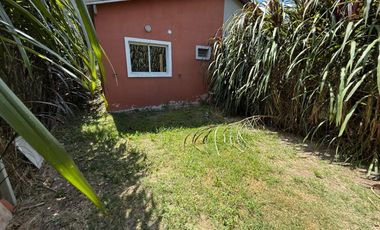 Casa en Alquiler - Barrio  Los Pinos - Exaltacion de la Cruz