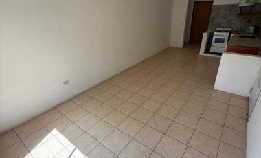Casa en Alquiler - Barrio  Los Pinos - Exaltacion de la Cruz