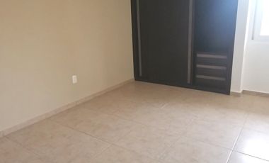 puerta real, departamento planta baja, 3 recámaras, 3 estacionamientos.