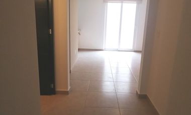 puerta real, departamento planta baja, 3 recámaras, 3 estacionamientos.