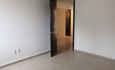 puerta real, departamento planta baja, 3 recámaras, 3 estacionamientos.