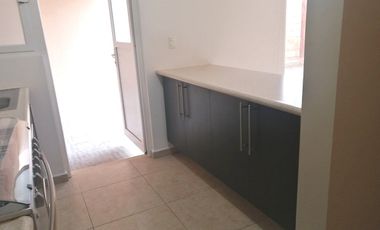 puerta real, departamento planta baja, 3 recámaras, 3 estacionamientos.
