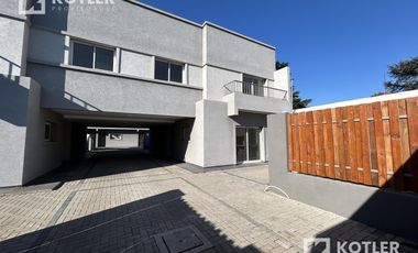 PH a estrenar, 3 ambientes, con cochera y patio