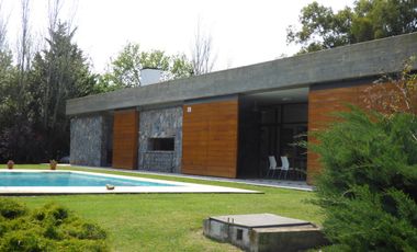 Casa en Villa Elisa - Dacal Bienes Raíces
