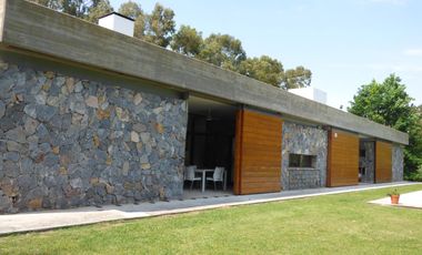 Casa en Villa Elisa - Dacal Bienes Raíces