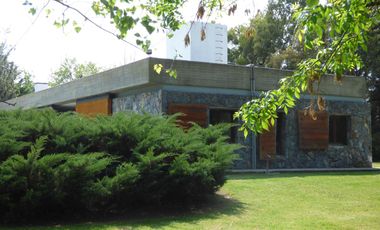 Casa en Villa Elisa - Dacal Bienes Raíces