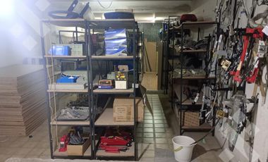Venta de local comercial 500 m2 sobre Enrique Mosconi esquina Leguizamón