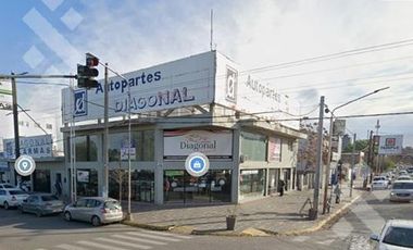 Venta de local comercial 500 m2 sobre Enrique Mosconi esquina Leguizamón