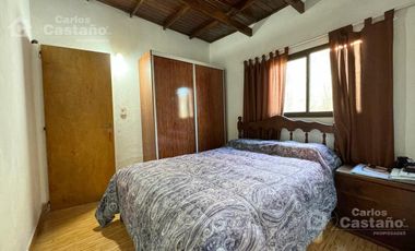 PH Tipo Casa Ideal 2 Familias o Renta en PB y PA a 3/C de Av. Maipu.