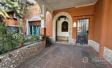 PH Tipo Casa Ideal 2 Familias o Renta en PB y PA a 3/C de Av. Maipu.