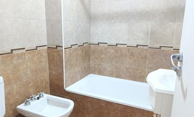 Excelente departamento de dos ambientes en Haedo