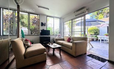 Venta Chalet de 2 dormitorios en Banfield Oeste.
